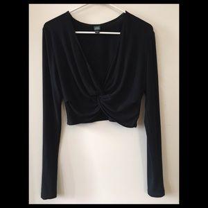 Long sleeve crop top